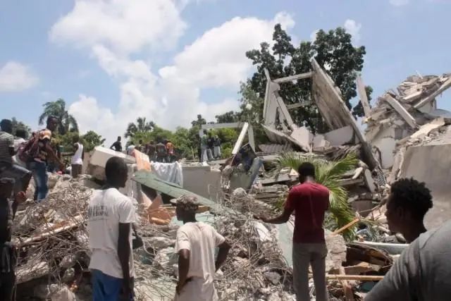 海地7.3級地震已致1297人死亡，淺談房屋進行抗震加固的重要性！